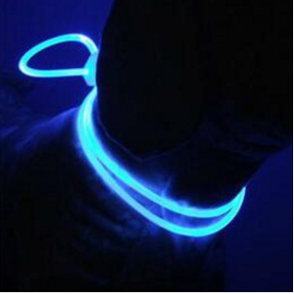 Luminous Dog Strap Pendant Collar – Stylish, Safe & Lightweight for Night Walks